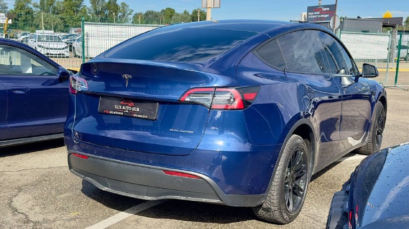 Tesla Model Y 2022