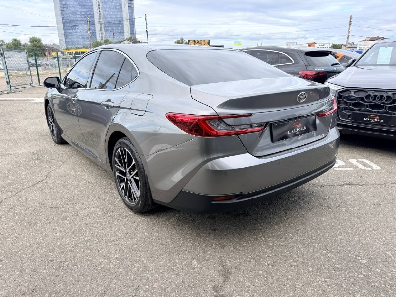 Toyota CAMRY 2026