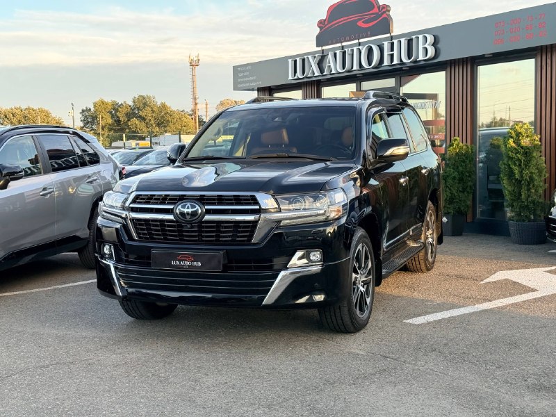 Toyota Land Cruiser 200 2021