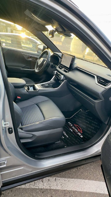 Toyota RAV4 2026