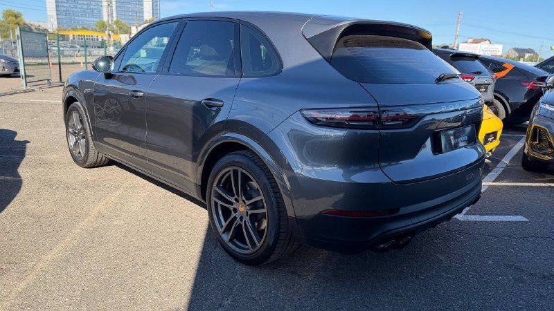 Porsche CAYENNE 2022