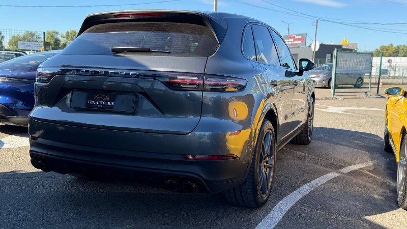 Porsche CAYENNE 2022