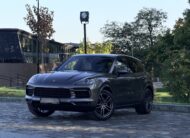 Porsche CAYENNE 2022