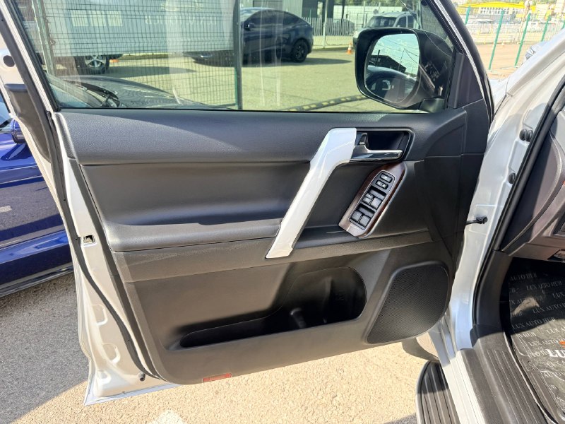 Toyota LAND CRUISER150 2016